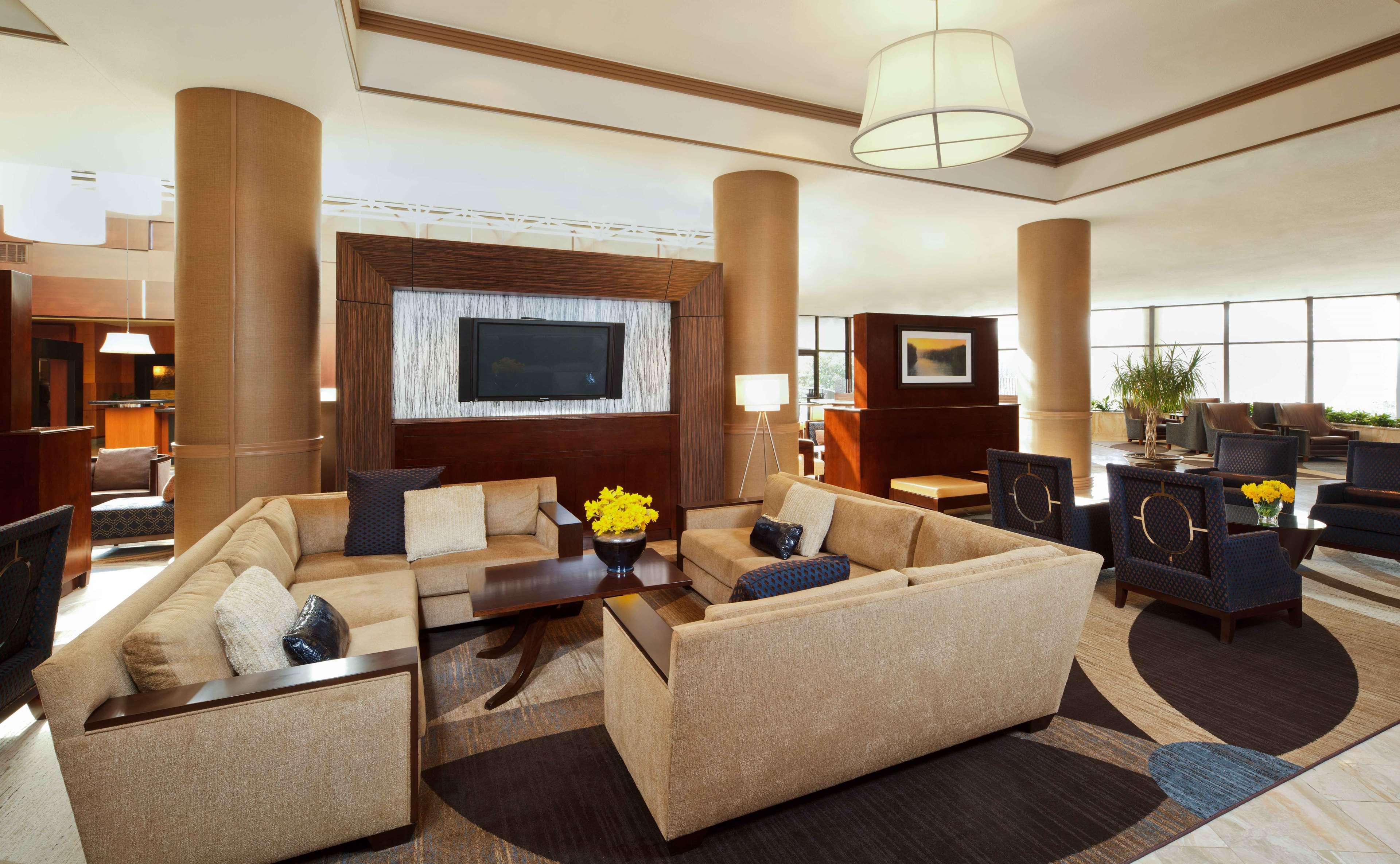 Hilton Alexandria Mark Center Dalaman gambar