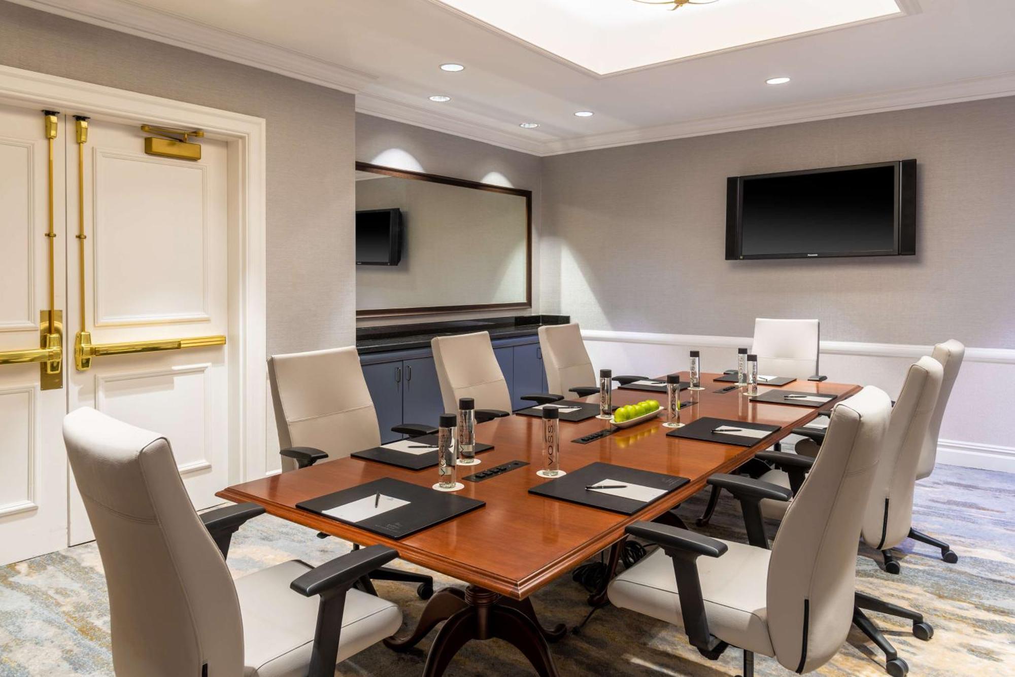 Hilton Alexandria Mark Center Luaran gambar
