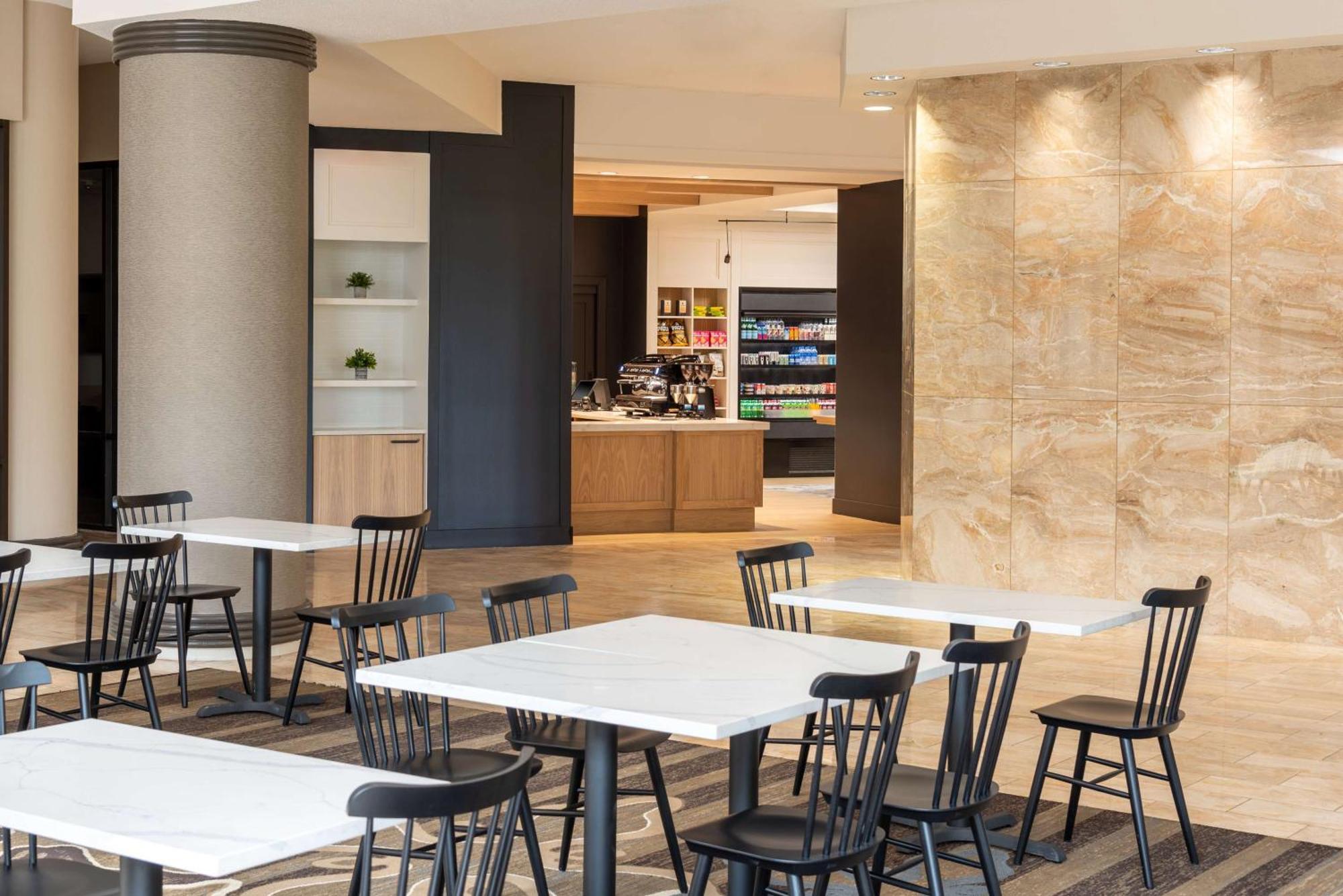 Hilton Alexandria Mark Center Luaran gambar